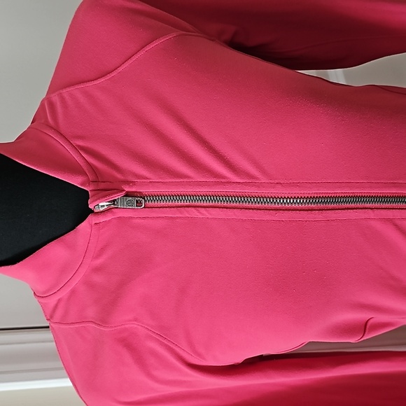 350. Lululemon The Ease Jacket - Picture 2 of 12